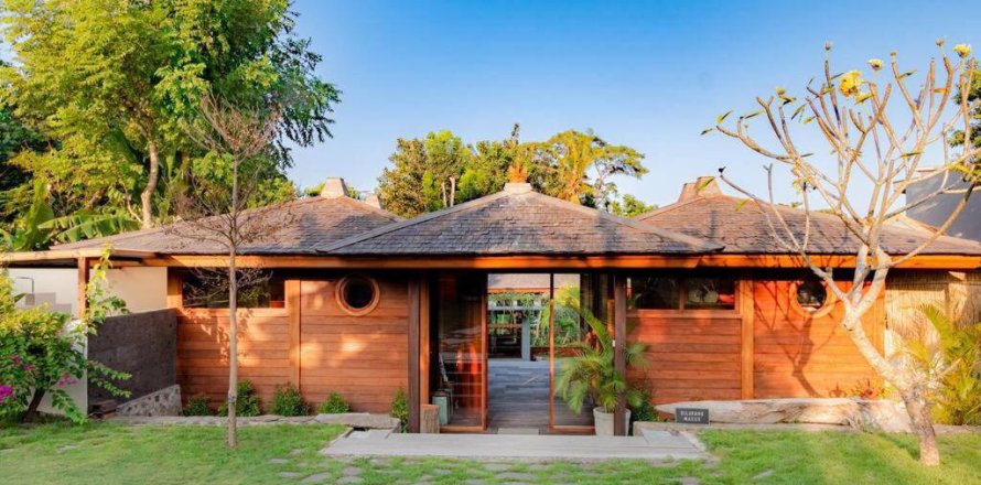 4 bedrooms Villa in Canggu, Badung, Bali (10703)