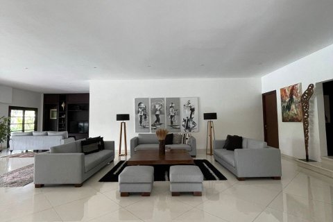 4 bedrooms Villa in Denpasar,  (9633) 7