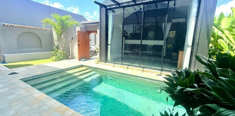 Вилла с 3 спальнями в Денпасар,  (9174)