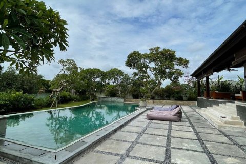 4 bedrooms Villa in Denpasar,  (9633) 17