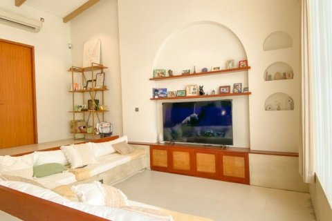Вилла с 3 спальнями в Денпасар, Бали (13792) 2