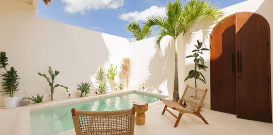 Вилла с 2 спальнями в Керобокан, Бадунг,  (9172)