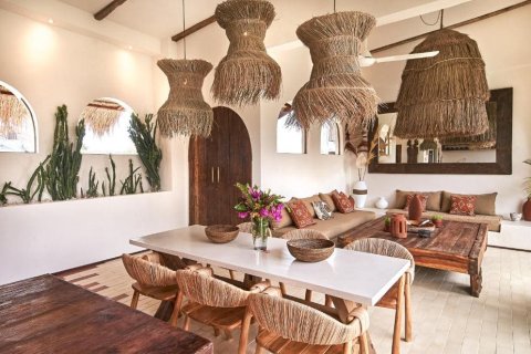 Вилла с 3 спальнями в Керобокан, Бадунг,  (9759) 7