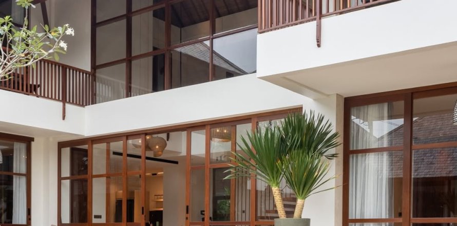 Вилла с 5 спальнями в Чангу, Бадунг, Бали (10604)