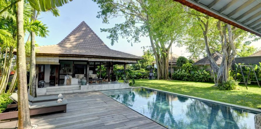 4 bedrooms Villa in Canggu, Badung, Bali (10704)