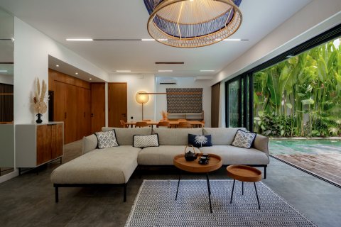 Вилла с 4 спальнями в Чангу, Бадунг,  (9882) 3