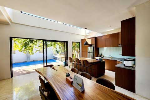 Вилла с 3 спальнями в Кута, Бадунг,  (8899) 2