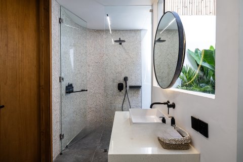 Вилла с 4 спальнями в Чангу, Бадунг,  (9882) 13