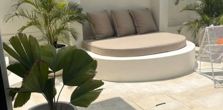 4 bedrooms Villa in South Kuta, Badung, Bali (14954)