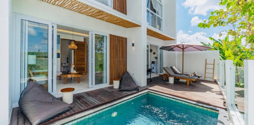 4 bedrooms Villa in Tibubeneng, Badung, Bali (14503)