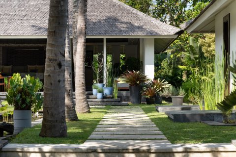 4 bedrooms Villa in Tumbak Bayuh, Mengwi, Badung, Bali (15607) 3