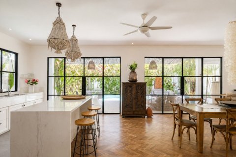 4 bedrooms House in Pererenan, Mengwi, Badung, Bali (15609) 15
