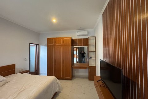 Вилла с 6 спальнями в Менгви, Бадунг,  (9484) 9