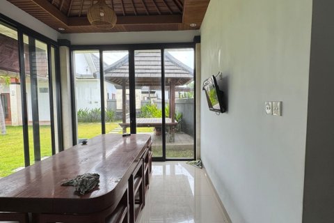 Вилла с 6 спальнями в Менгви, Бадунг,  (9484) 23