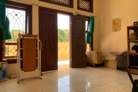 Дом с 6 спальнями в Нуса Дуа, Бадунг,  (9489) 3