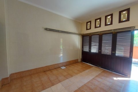 Дом с 6 спальнями в Нуса Дуа, Бадунг,  (9489) 5