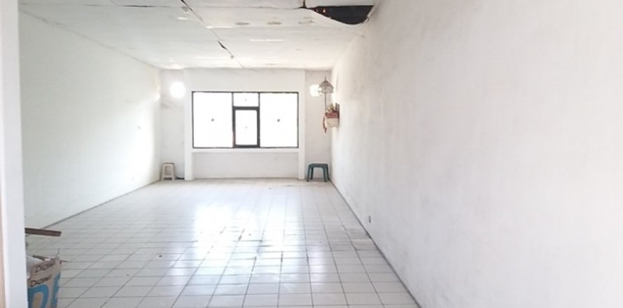 Коммерческая недвижимость 450м2 в Кута, Бадунг,  (9487)