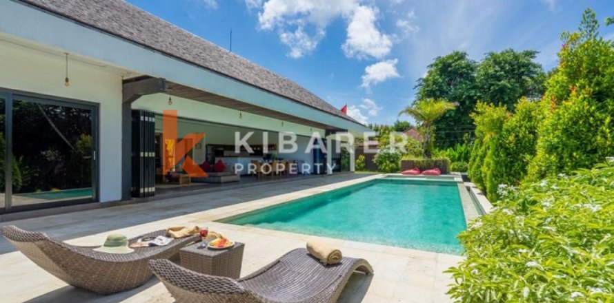 4 bedrooms Villa in Ungasan, Badung, Bali (12451)