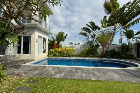 3 bedrooms Villa in Tibubeneng, Badung, Bali (12453) 2