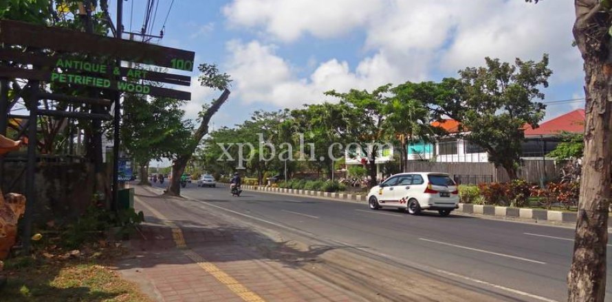 364m2 Commercial property in Seminyak, Badung,  (9215)