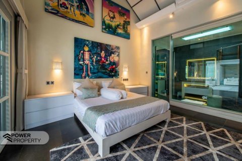 Вилла с 4 спальнями в Южный Денпасар, Денпасар, (9216) 25