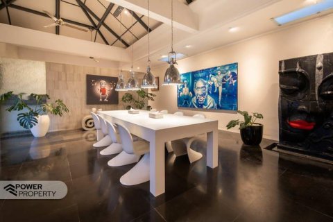 Вилла с 4 спальнями в Южный Денпасар, Денпасар, (9216) 10