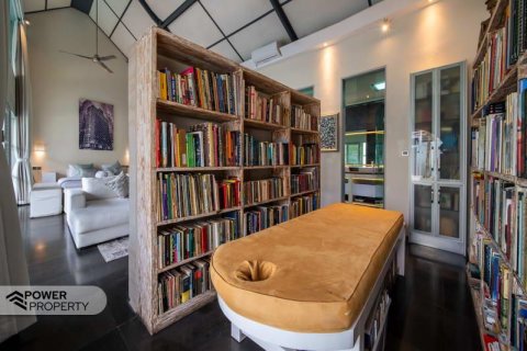 Вилла с 4 спальнями в Южный Денпасар, Денпасар, (9216) 27