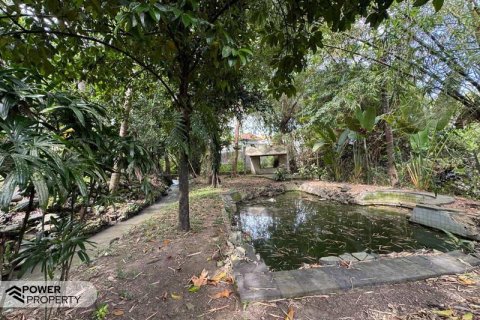 Земельный участок 1850м2 в Чангу, Бадунг,  (9213) 2