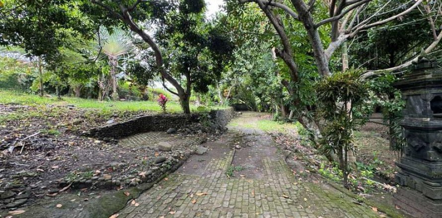 Земельный участок 1850м2 в Чангу, Бадунг,  (9213)