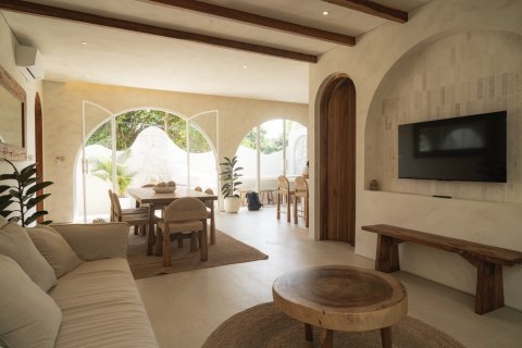 Вилла 110м2 в Бадунг, Бали (10230) 2