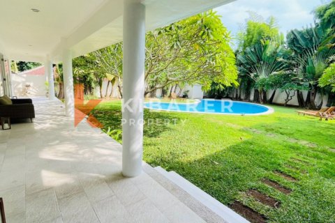 4 bedrooms Villa in Badung, Bali (13760) 20