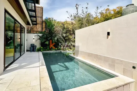 4 bedrooms Villa in Badung, Bali (13765)