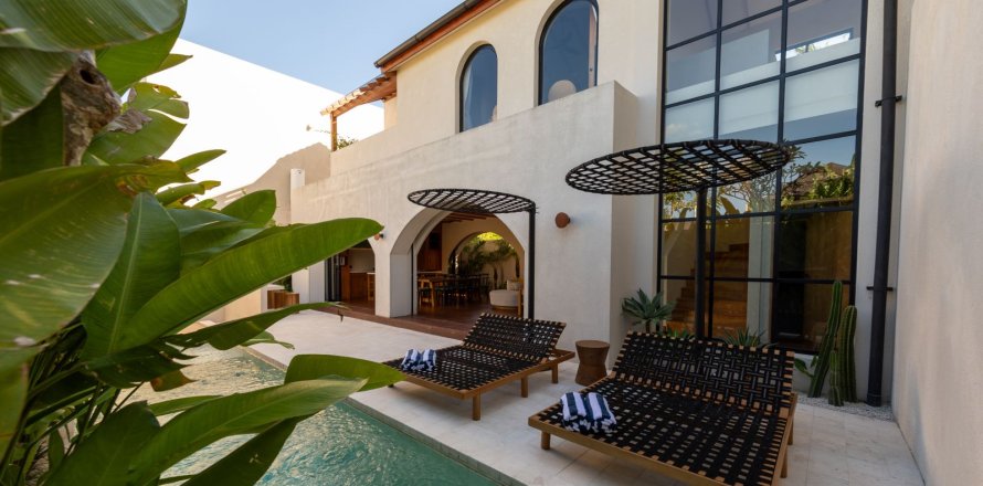 3 bedrooms Villa in Pererenan, Mengwi, Badung, Bali (15675)
