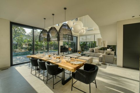 4 bedrooms House in Kerobokan, Badung, Bali (15673) 4