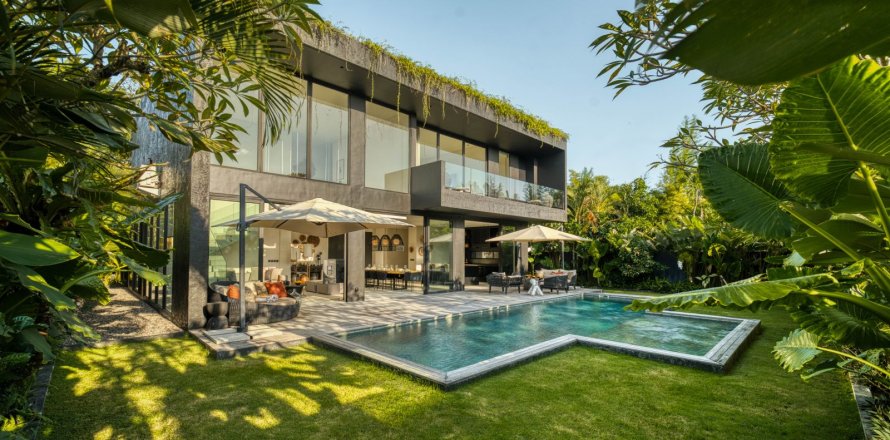 4 bedrooms House in Kerobokan, Badung, Bali (15673)