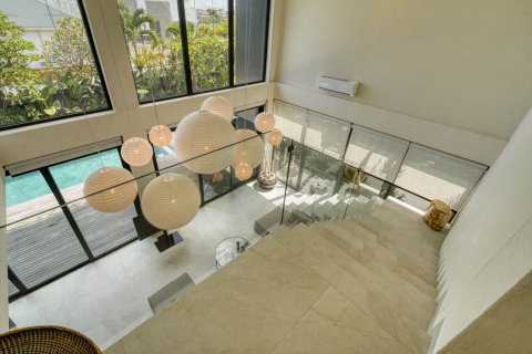 4 bedrooms House in Kerobokan, Badung, Bali (15673) 11