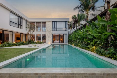 5 bedrooms Villa in Kerobokan, Badung, Bali (15716) 13