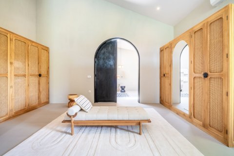 5 bedrooms Villa in Tumbak Bayuh, Mengwi, Badung, Bali (15720) 12
