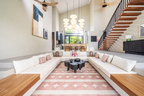 5 bedrooms Villa in Tumbak Bayuh, Mengwi, Badung, Bali (15720) 7