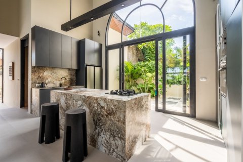 5 bedrooms Villa in Tumbak Bayuh, Mengwi, Badung, Bali (15720) 4