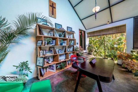 Вилла с 3 спальнями в Южная Кута, Бадунг, Бали (8475) 12