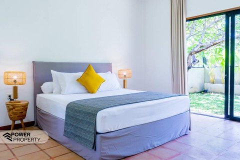 Вилла с 2 спальнями в Тампаксиринг, Гианьяр, (9746) 5