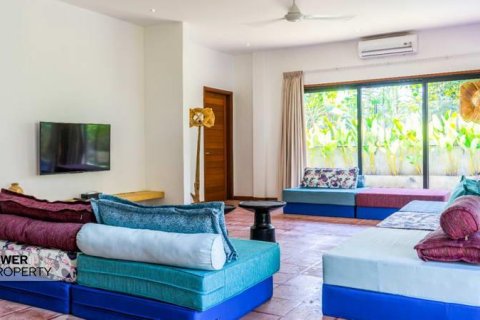 Вилла с 2 спальнями в Тампаксиринг, Гианьяр, (9746) 18