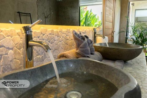 Вилла с 2 спальнями в Тампаксиринг, Гианьяр, (9746) 20