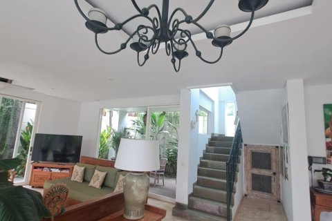 4 bedrooms Villa in Legian, Kuta, Badung, (9747) 24