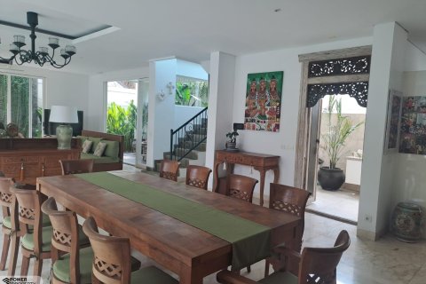 4 bedrooms Villa in Legian, Kuta, Badung, (9747) 29
