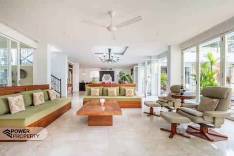 4 bedrooms Villa in Legian, Kuta, Badung, (9747) 1