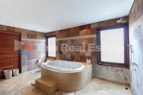 6 bedrooms Villa in Tibubeneng, Badung, Bali (2463) 11