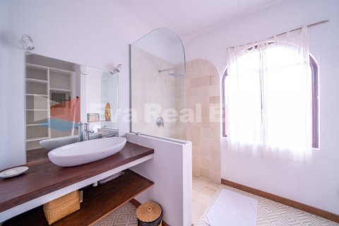 4 bedrooms Villa in Tumbak Bayuh, Mengwi, Badung, Bali (2461) 16