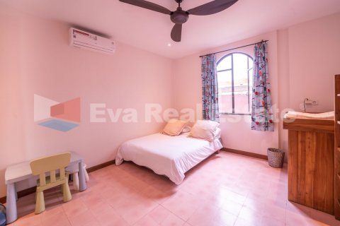 4 bedrooms Villa in Tumbak Bayuh, Mengwi, Badung, Bali (2461) 11